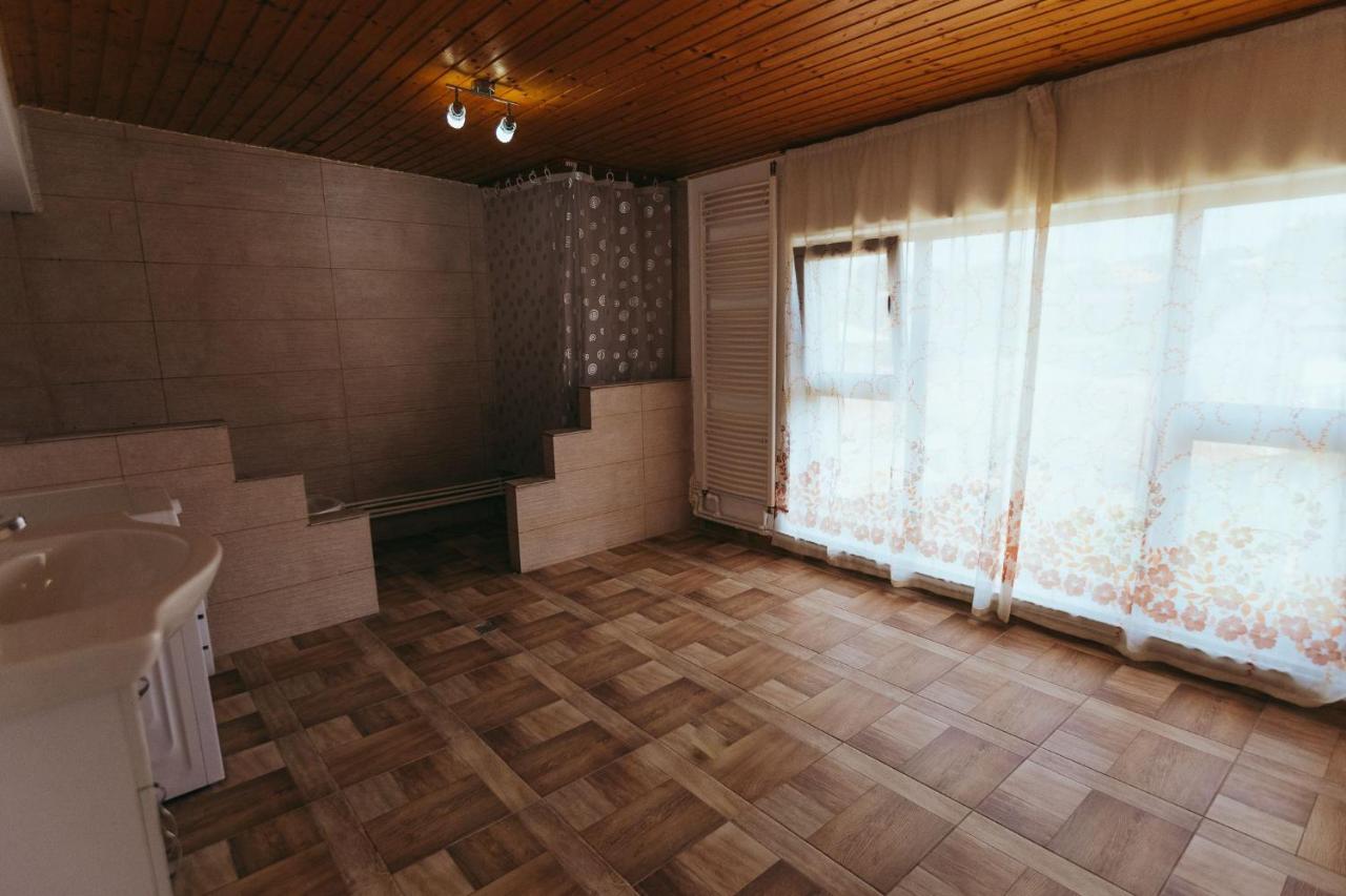 Hotel Casa Selly Tulcea Esterno foto
