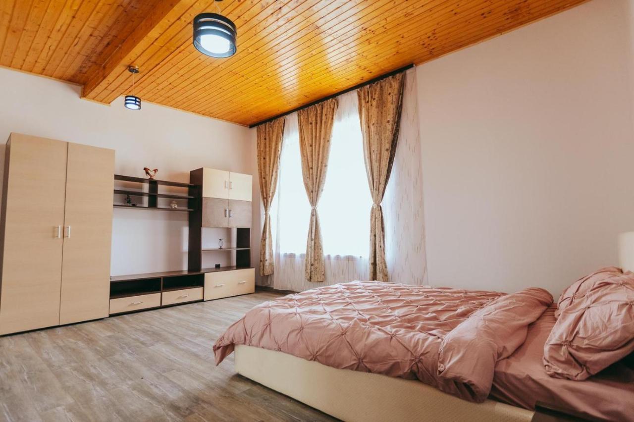 Hotel Casa Selly Tulcea Esterno foto